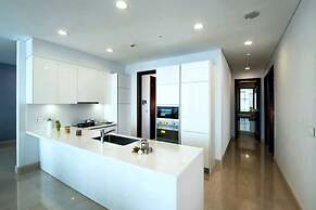 Two-bedroom Executive Serviced Apartment Oakwood Suites La Maison