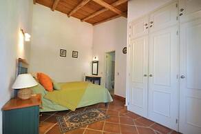 Fantastic Outdoor Area, Private Pool, Tennis Court & Golf Practice Fac