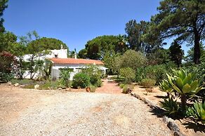 Fantastic Outdoor Area, Private Pool, Tennis Court & Golf Practice Fac