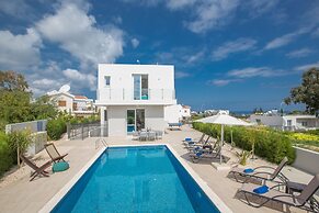 Villa Po490b, Modern 5bdr Protaras Villa With Pool, Close to the Beach