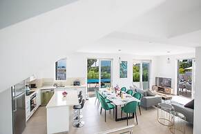 Villa Po490b, Modern 5bdr Protaras Villa With Pool, Close to the Beach