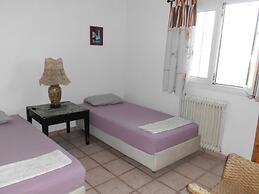 Toms House 4 in Felekas