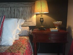 Villa Of Cedars Spirit, Garden Pool