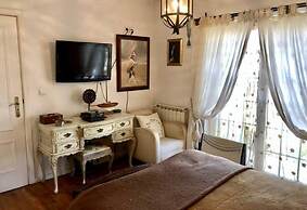 Villa Of Cedars Spirit, Garden Pool