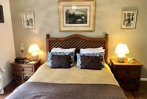 Villa Of Cedars Spirit, Garden Pool