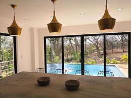 Casa Crucero Verde a Cruise on the Jungle 5 mn Walk to the Beach and T