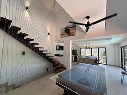 Casa Crucero Verde a Cruise on the Jungle 5 mn Walk to the Beach and T