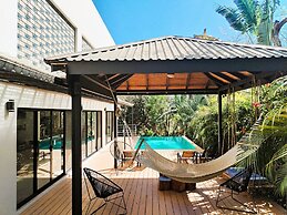 Casa Crucero Verde a Cruise on the Jungle 5 mn Walk to the Beach and T