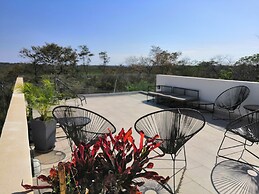 Casa Crucero Verde a Cruise on the Jungle 5 mn Walk to the Beach and T