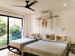 Casa Crucero Verde a Cruise on the Jungle 5 mn Walk to the Beach and T