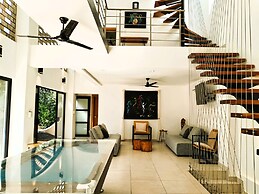 Casa Crucero Verde a Cruise on the Jungle 5 mn Walk to the Beach and T