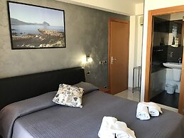 El Nur B b - Silver Room With Private Bathroom