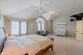 Discount Included! Newly Renovated Home With Spacious Interior & Backy