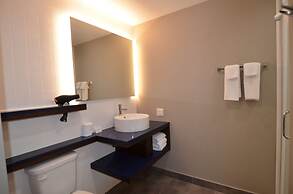 GLō Best Western Enid OK Downtown/Convention Center Hotel