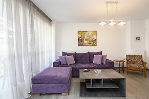 Beautiful flat in superb location