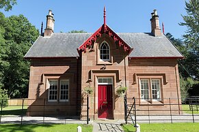 Luxury Lodge With Garden in a Grade II' Listed Estate