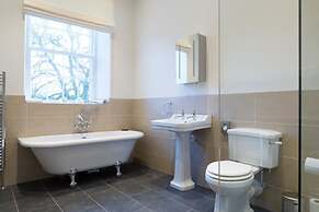 Luxurious Apartment in a Grade II 'listed Estate'