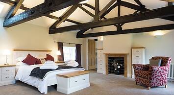 Characterful Couples Getaway in a Country Estate