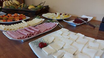 Rancho da Serra Pousada