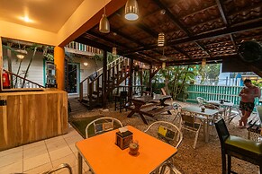 Tramonto ROJO Santa Teresa Guest House