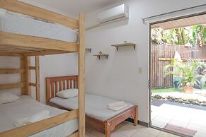 Tramonto ROJO Santa Teresa Guest House