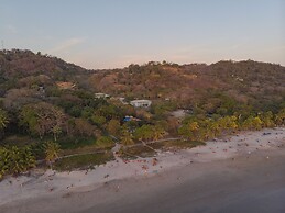 Tramonto ROJO Santa Teresa Guest House
