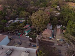 Tramonto ROJO Santa Teresa Guest House