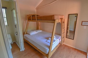 Tramonto ROJO Santa Teresa Guest House