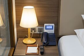 Miracle Luxury Hotel