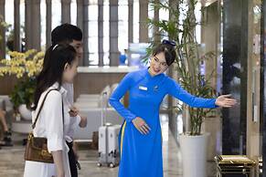 Miracle Luxury Hotel