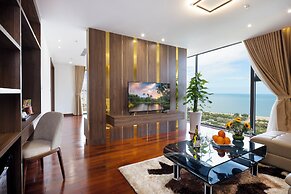 Miracle Luxury Hotel