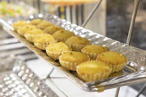 Miracle Luxury Hotel