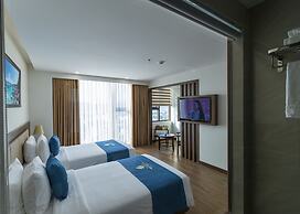 Miracle Luxury Hotel