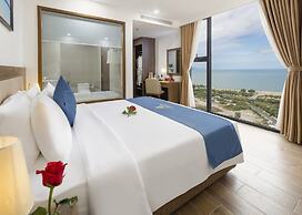 Miracle Luxury Hotel