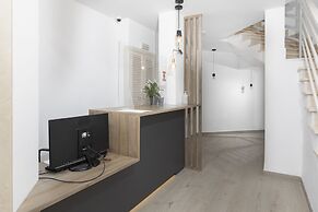 Sand Beach Apartments