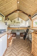 Dartmoor Reach Alpaca Farm