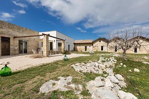 1891 Falcon Home Resort