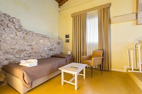 1891 Falcon Home Resort