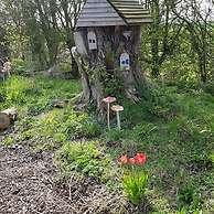 Cosy Escape Heated Luxury pod and hot tub