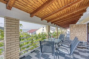 Cherry Apartment With Sea View