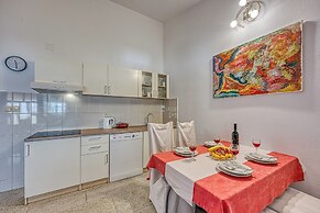 Cherry Apartment With Sea View