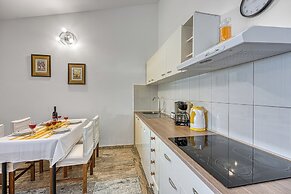 Orange Apartment Sea View