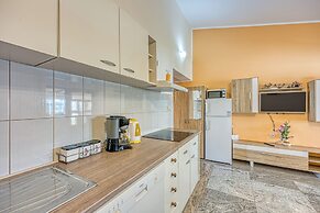Orange Apartment Sea View