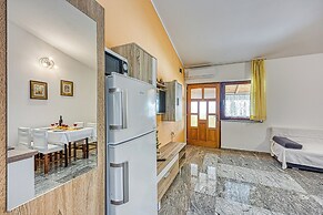 Orange Apartment Sea View