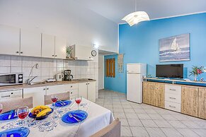 Sunset Sea View Blue Apartment