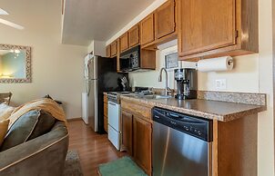 Happy Trails 2 Bedroom Condo by RedAwning