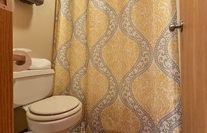 Happy Trails 2 Bedroom Condo by RedAwning