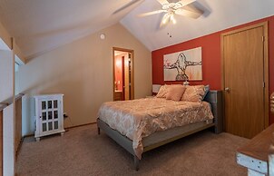 Happy Trails 2 Bedroom Condo by RedAwning