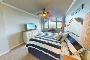 Harbor Towers 3rd Fl Views of the Bay