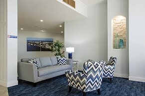 Harbor Towers 3rd Fl Views of the Bay